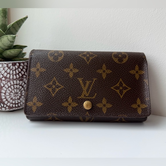 Louis Vuitton Tresor wallet Monogram - Picture 1 of 12